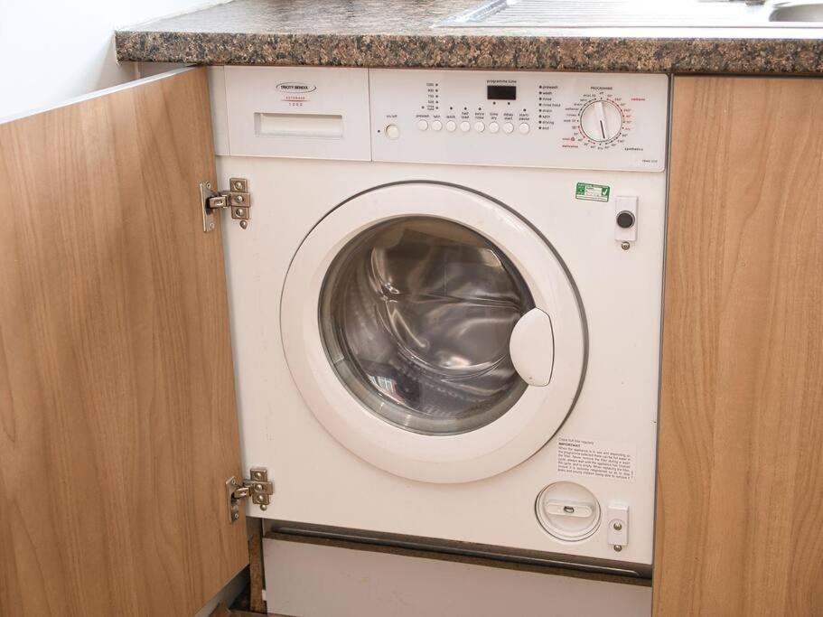 Lovely 1 Bedroom Apartment - Bham City Centre Birmingham Dış mekan fotoğraf