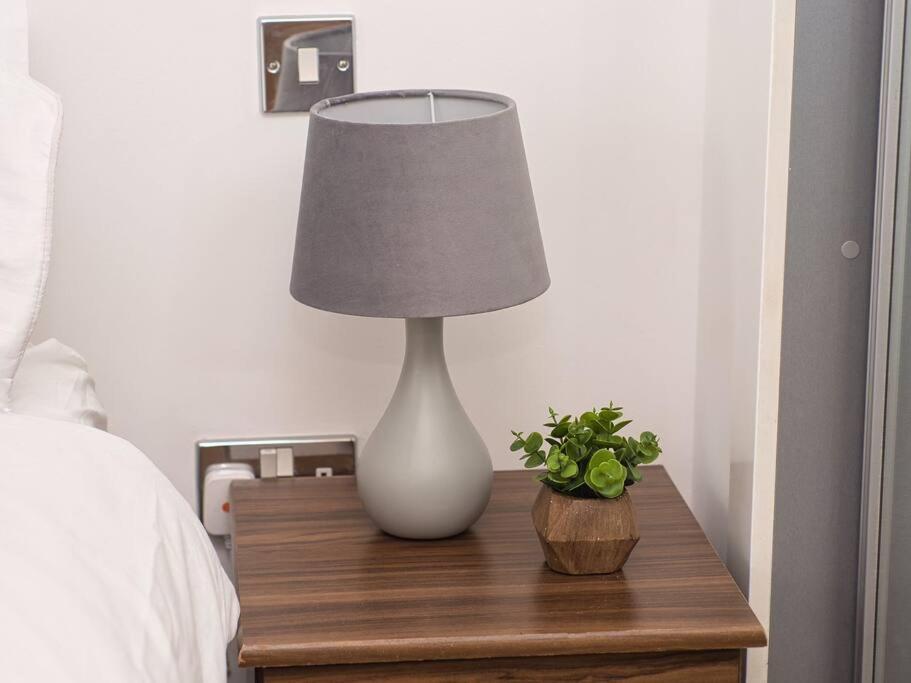Lovely 1 Bedroom Apartment - Bham City Centre Birmingham Dış mekan fotoğraf